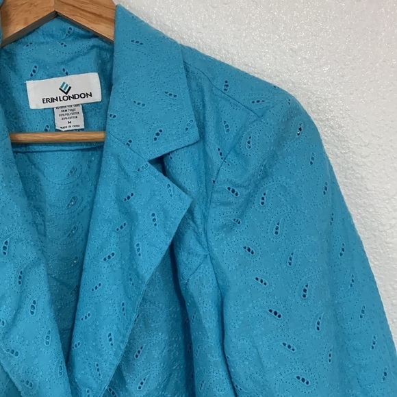 Vintage 1980s Light Blue Paisley Eyelet Cropped Single Button Top Size M - Picture 1 of 5